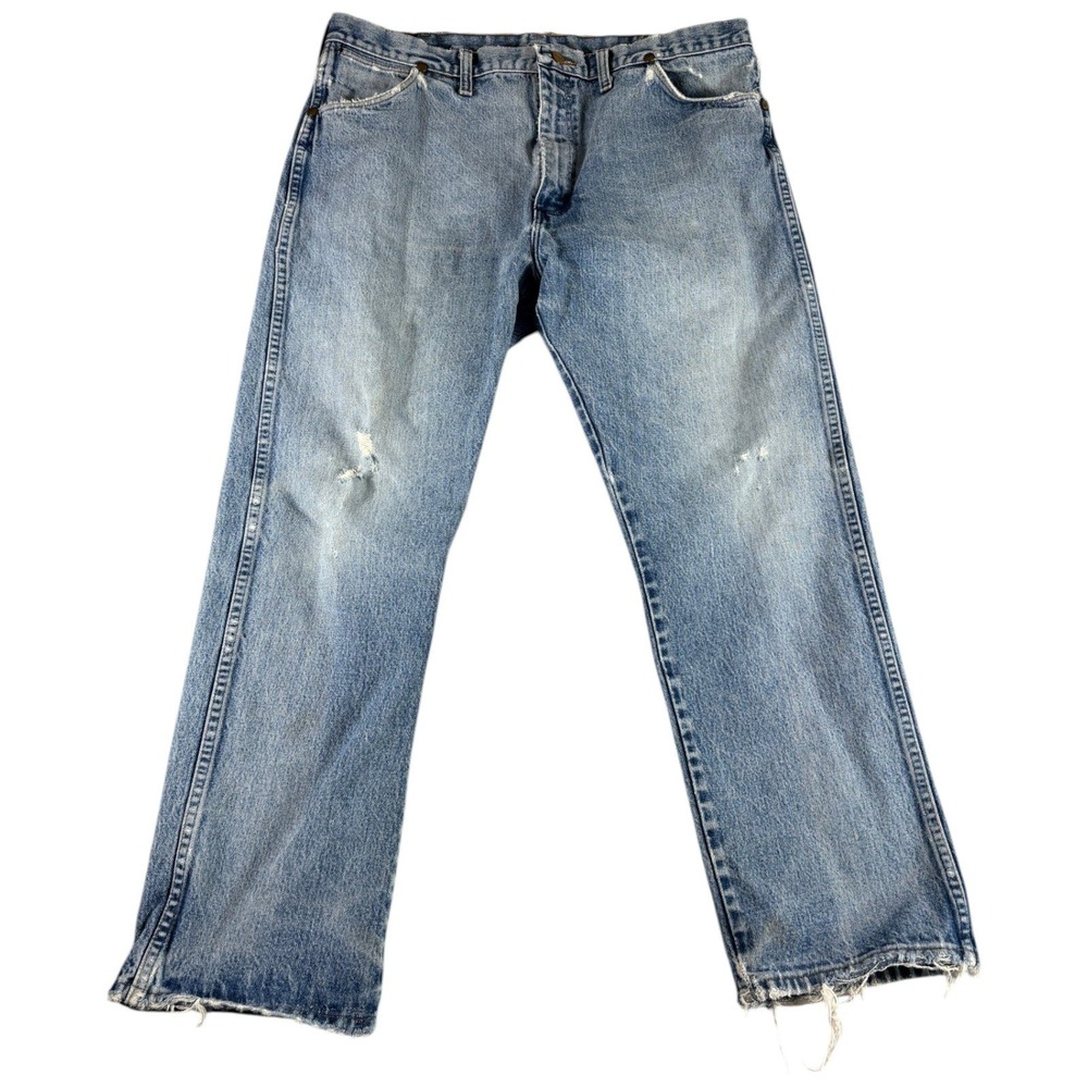 Vintage Wrangler 13MWZ Cowboy Cut Jeans Men 40x30 Blue Denim Distressed Straight
